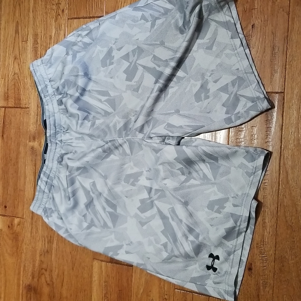 A gently worn pair of Under Armour shorts size L